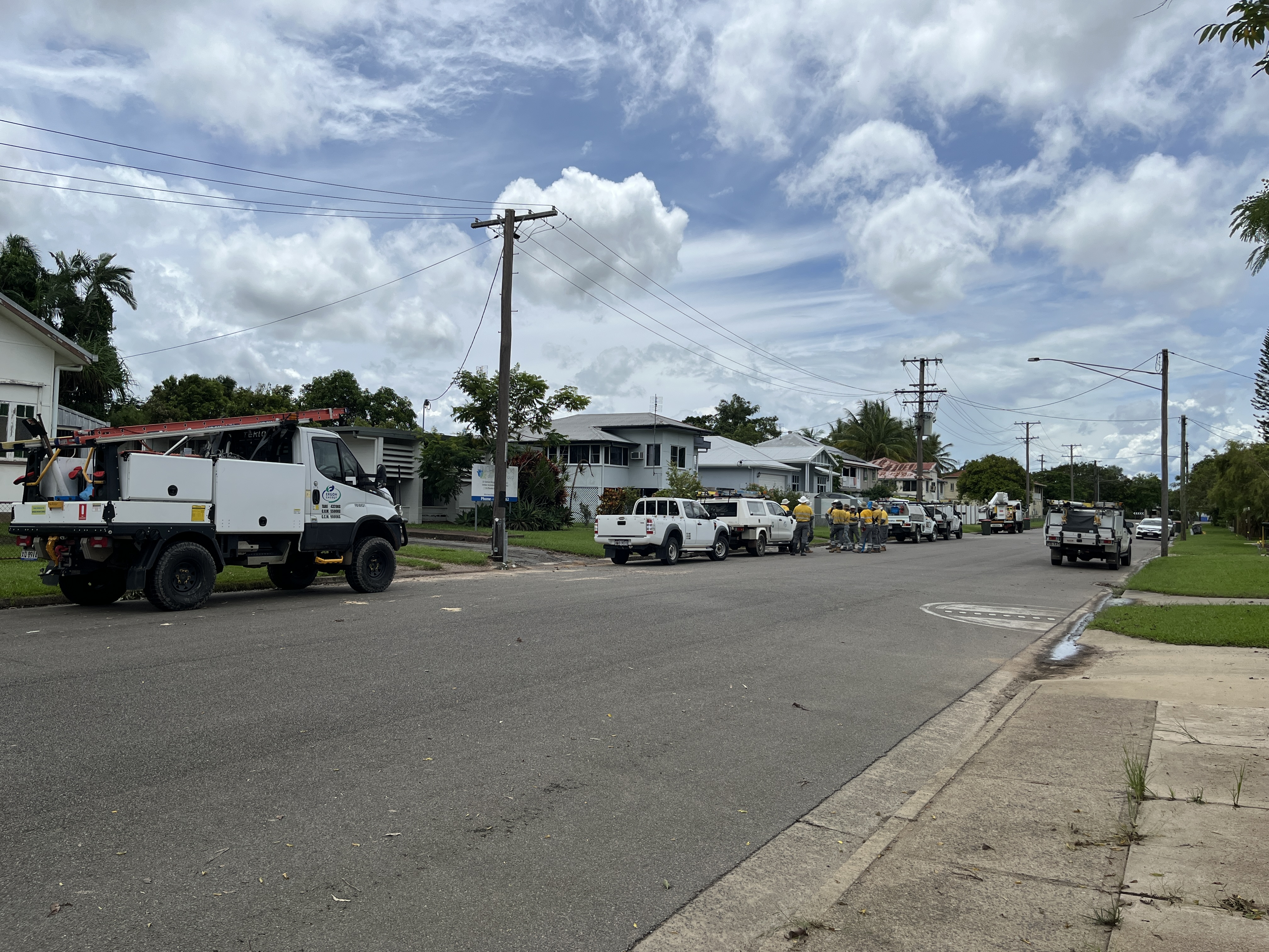 Crews in Ingham flood zone