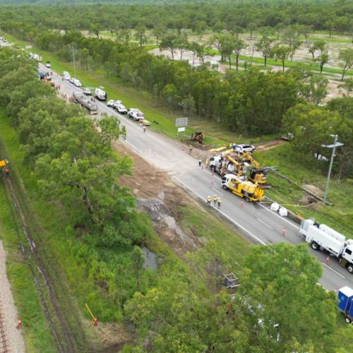 Aerial view of the workers at Ollera Creek