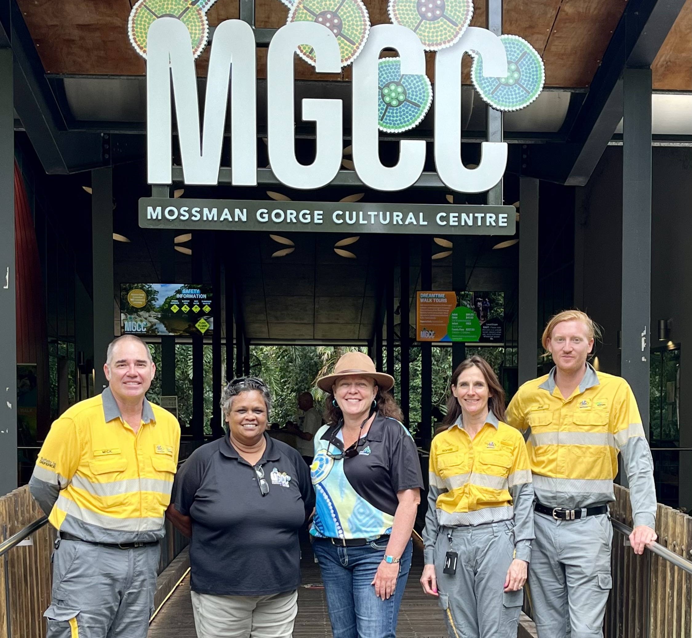 Employees in front of cultural centre